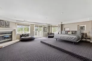 15 Boroughwood Pl, Hillsborough, CA 94010 - Photo 62