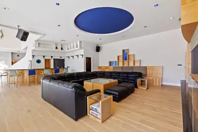 15 Boroughwood Pl, Hillsborough, CA 94010 - Photo 90