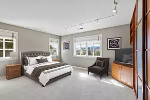 15 Boroughwood Pl, Hillsborough, CA 94010 - Photo 54