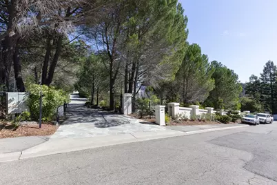 15 Boroughwood Pl, Hillsborough, CA 94010 - Photo 8