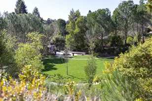 15 Boroughwood Pl, Hillsborough, CA 94010 - Photo 118