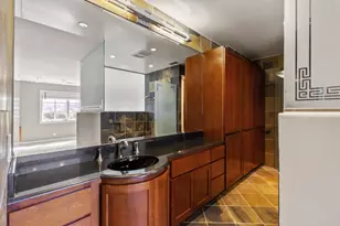 15 Boroughwood Pl, Hillsborough, CA 94010 - Photo 58