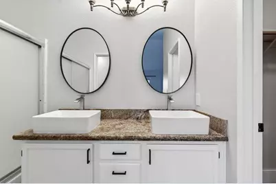 661 Del Mar Dr, Hollister, CA 95023 - Photo 18