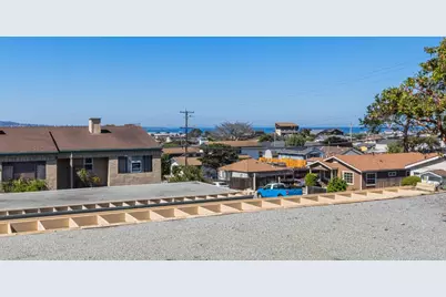 1224 Trinity Ave 14, Seaside, CA 93955 - Photo 22