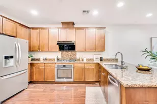 1391 Lee Pl, San Jose, CA 95131 - Photo 8