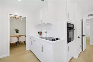 681 Coakley Dr, San Jose, CA 95117 - Photo 14