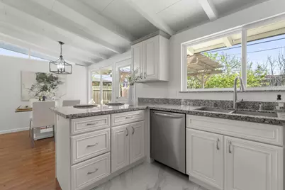 710 Lakechime Dr, Sunnyvale, CA 94089 - Photo 10