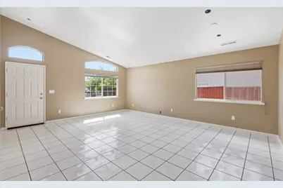 449 Sage Ct, Soledad, CA 93960 - Photo 2