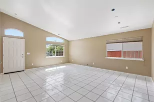 449 Sage Ct, Soledad, CA 93960 - Photo 2