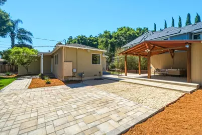 470 Bell St, East Palo Alto, CA 94303 - Photo 22