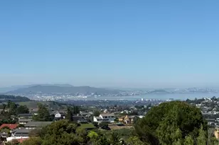 228 Crestview Dr, San Carlos, CA 94070 - Photo 2