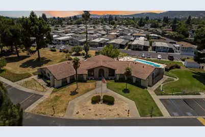 500 W 10th St 79, Gilroy, CA 95020 - Photo 64