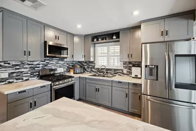 500 W 10th St 79, Gilroy, CA 95020 - Photo 8