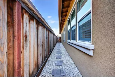 2080 White Oak Dr, Hollister, CA 95023 - Photo 22