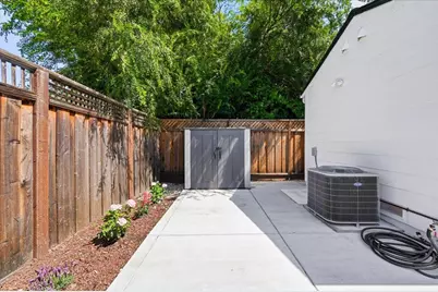 549 Emerald Ave, San Carlos, CA 94070 - Photo 70