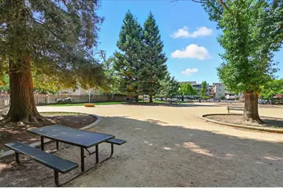 549 Emerald Ave, San Carlos, CA 94070 - Photo 130