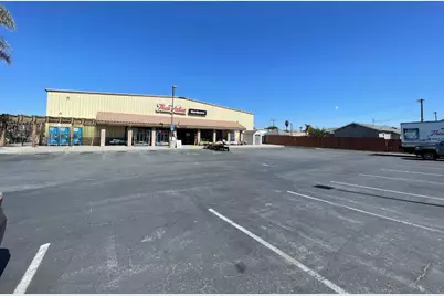 1260 Fourth St, Hollister, CA 95023 - Photo 2