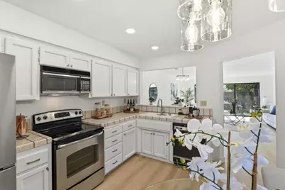 17101 Creekside Cir, Morgan Hill, CA 95037 - Photo 12