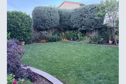 9554 Rodeo Dr, Gilroy, CA 95020 - Photo 32