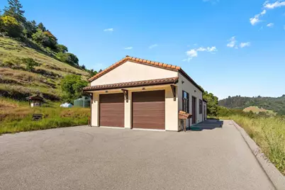 220 Falcon Hl, Santa Cruz, CA 95065 - Photo 94