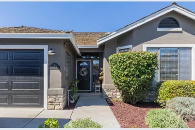 746 Nacional Ct, Salinas, CA 93901 - Photo 2