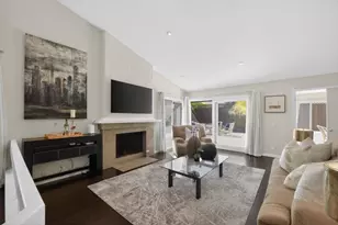 31 Barcelona Cir, Redwood City, CA 94065 - Photo 14