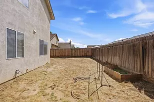 1974 Rainier Dr, Los Banos, CA 93635 - Photo 48