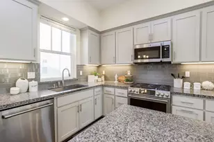 1926 Stella St, Mountain View, CA 94043 - Photo 6