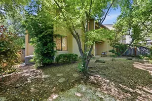 22475 McClellan Rd, Cupertino, CA 95014 - Photo 30