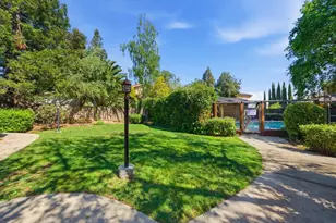 22475 McClellan Rd, Cupertino, CA 95014 - Photo 32