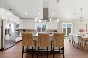 810 Capitola Dr, Hollister, CA 95023 - Photo 10