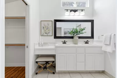 810 Capitola Dr, Hollister, CA 95023 - Photo 18