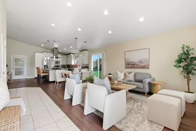 810 Capitola Dr, Hollister, CA 95023 - Photo 4