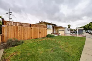1094 Bermuda Dr, San Mateo, CA 94403 - Photo 2