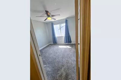 2212 Thurton Dr, Roseville, CA 95747 - Photo 14