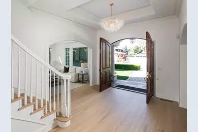 1049 Russell Ave, Los Altos, CA 94024 - Photo 2