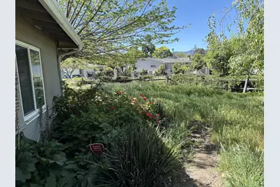 17951 Los Felice Dr, Saratoga, CA 95070 - Photo 14