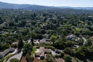 27133 Adonna Ct, Los Altos Hills, CA 94022 - Photo 36