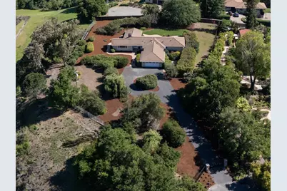 27133 Adonna Ct, Los Altos Hills, CA 94022 - Photo 34