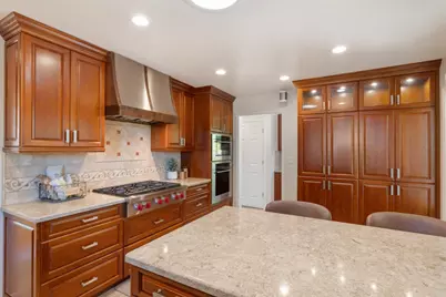 27133 Adonna Ct, Los Altos Hills, CA 94022 - Photo 20