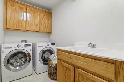 7013 Silver Fox Dr, San Jose, CA 95120 - Photo 36