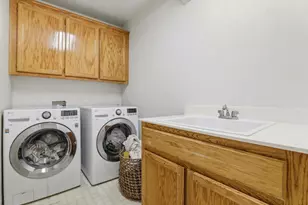 7013 Silver Fox Dr, San Jose, CA 95120 - Photo 36