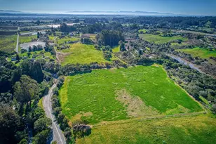 571 Calabasas Rd, Watsonville, CA 95076 - Photo 1