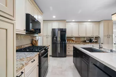 3817 Muirwood Dr, Pleasanton, CA 94588 - Photo 12