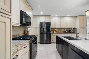 3817 Muirwood Dr, Pleasanton, CA 94588 - Photo 12