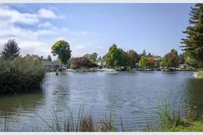 152 Castillion Ter, Santa Cruz, CA 95060 - Photo 36
