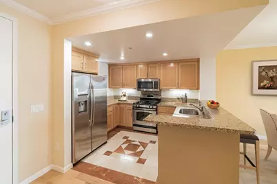 401 Crescent Ct 4203, San Francisco, CA 94134 - Photo 4