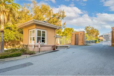 401 Crescent Ct 4203, San Francisco, CA 94134 - Photo 16