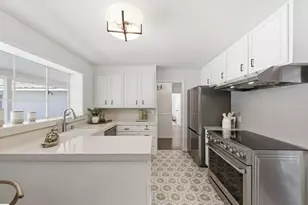 2518 South Ct, Palo Alto, CA 94301 - Photo 6