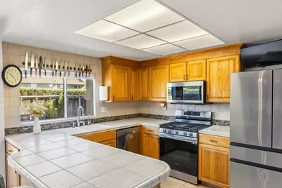 19202 Creekside Ln, Salinas, CA 93908 - Photo 12